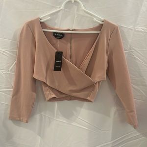 Light pink long sleeve crop top